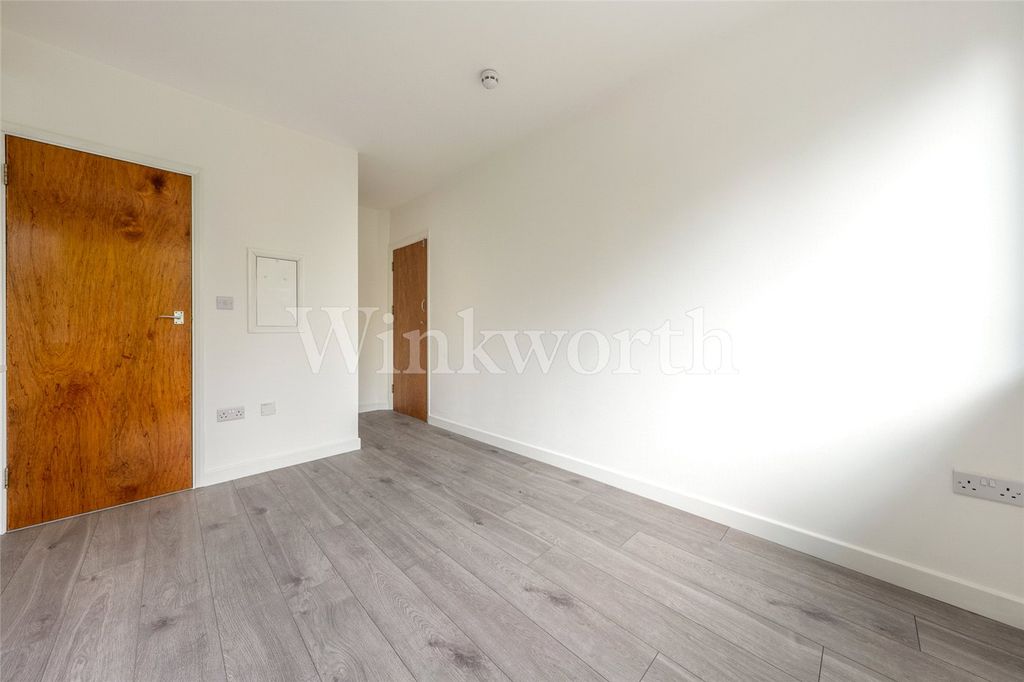 Property photo 2 of 5 Picture No. 06