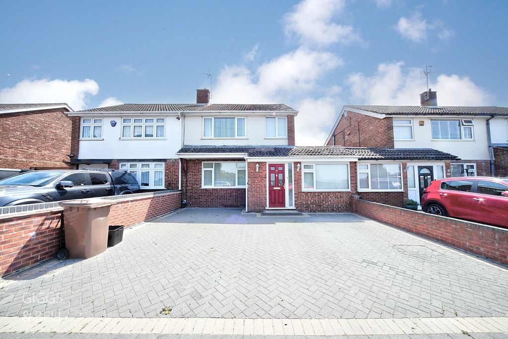 Property photo 1 of 26 4191150