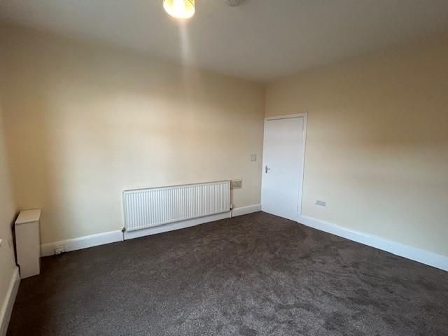 Property photo 3 of 8 3.Jpg