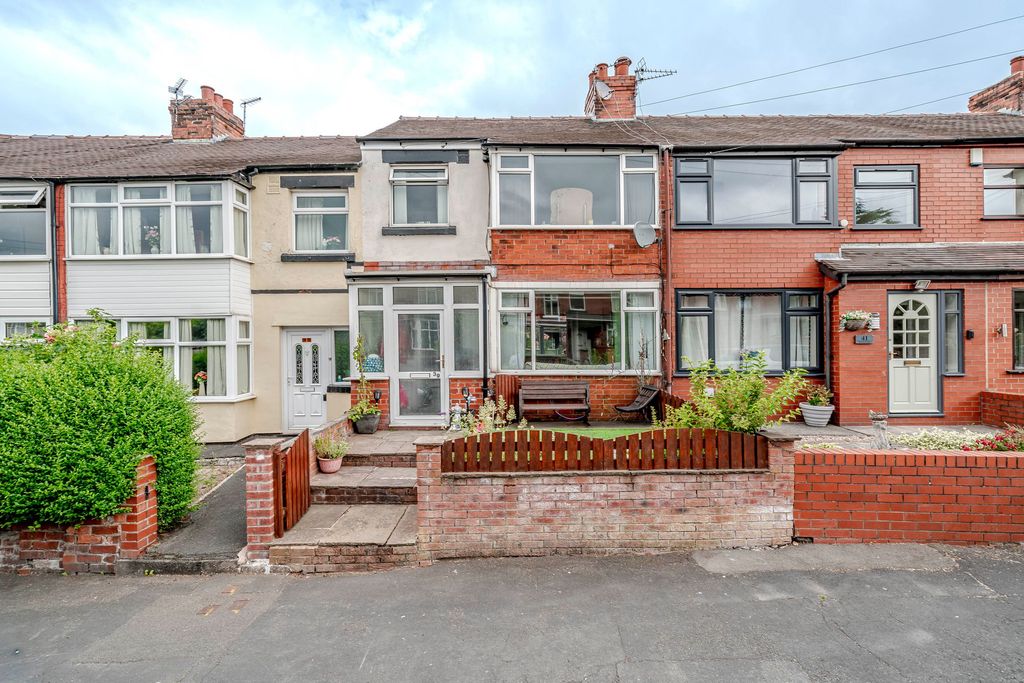 Property photo 1 of 28