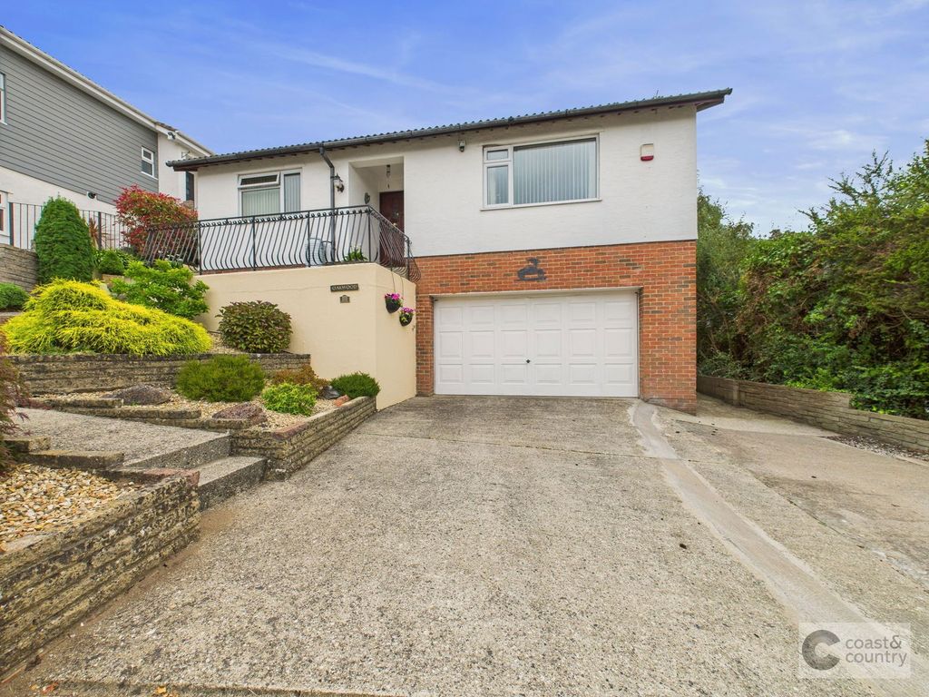 Property photo 1 of 25