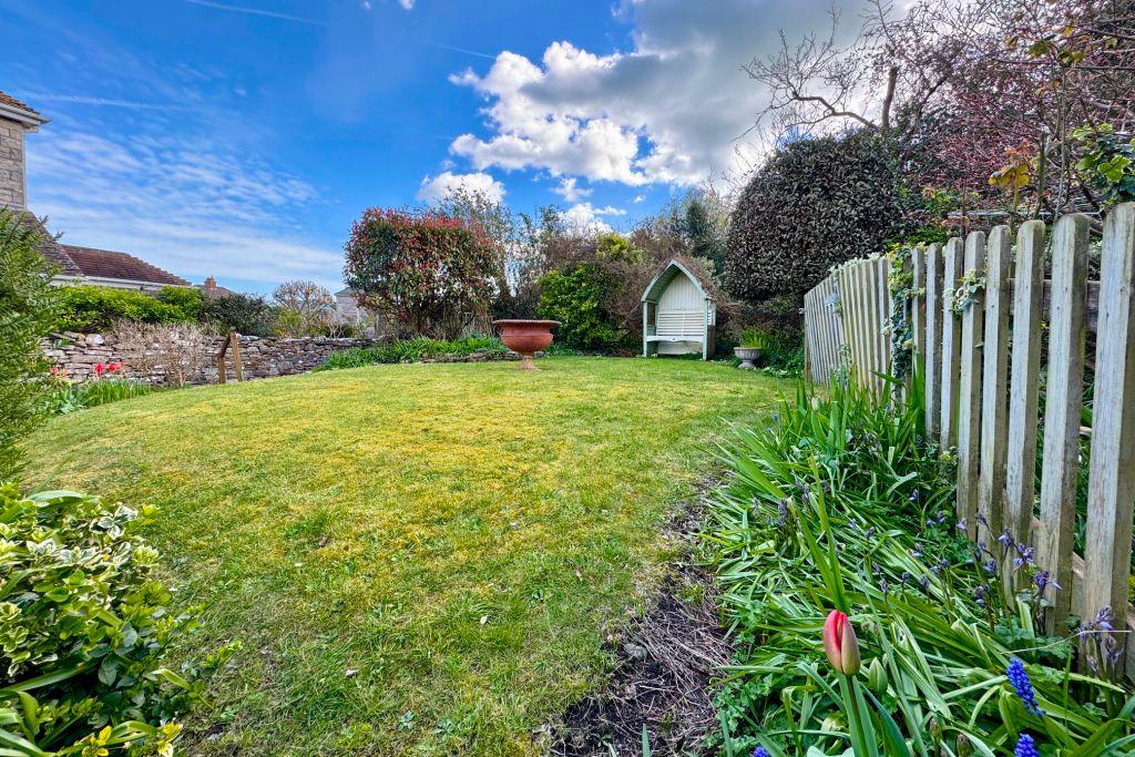 Property photo 2 of 18
