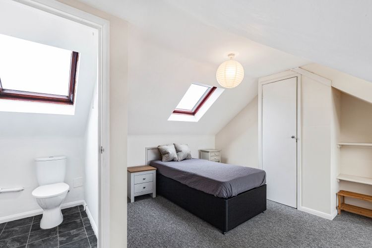 Property photo 3 of 10 305618