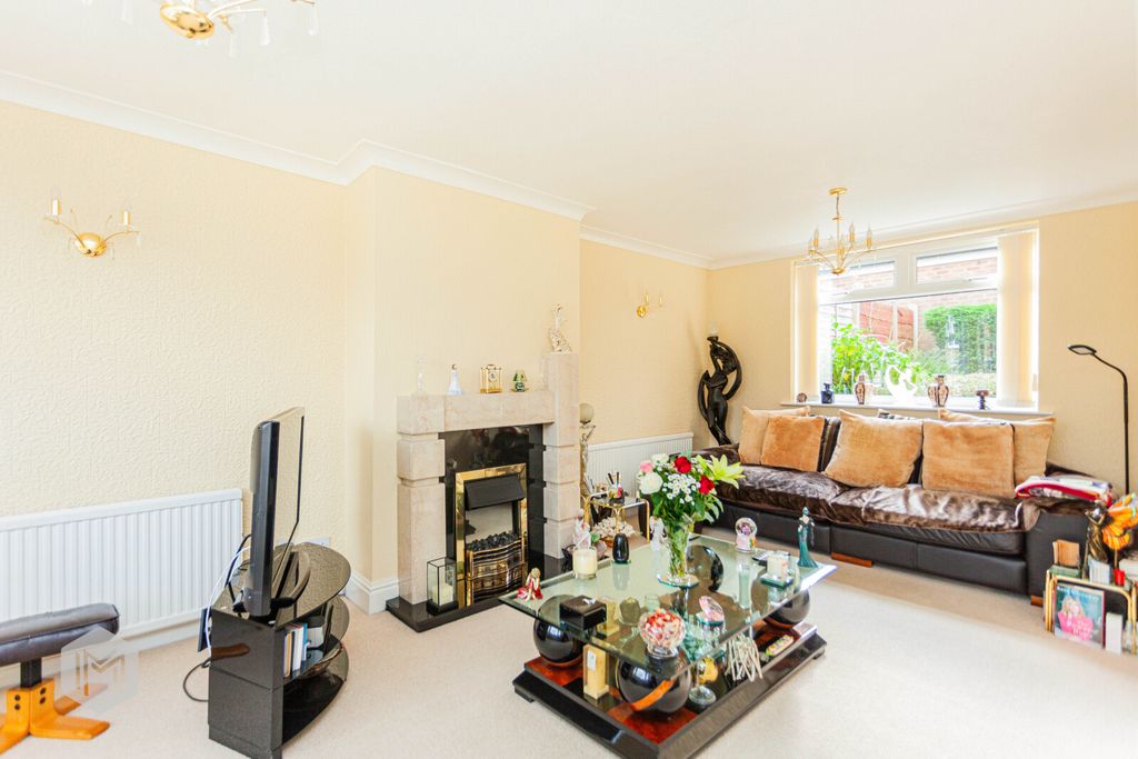 Property photo 3 of 17 Picture No. 13