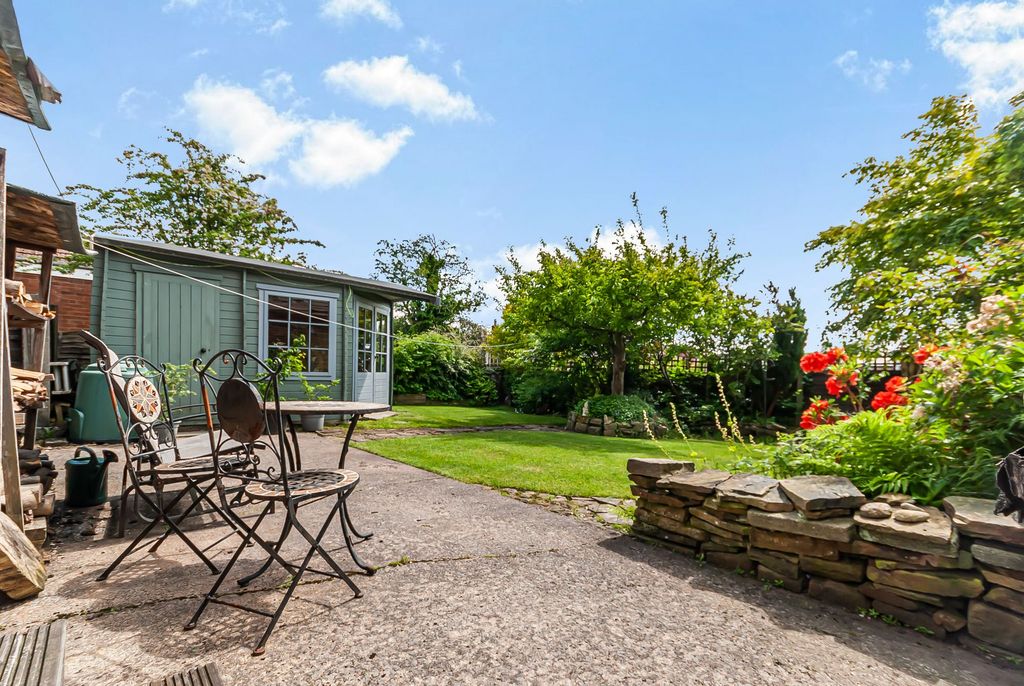 Property photo 3 of 35