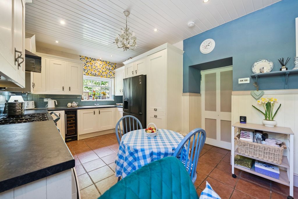 Additional image 15 of 2 bed flat for saleFlat 1 Lagarie House, Torwoodhill Road, Rhu G84