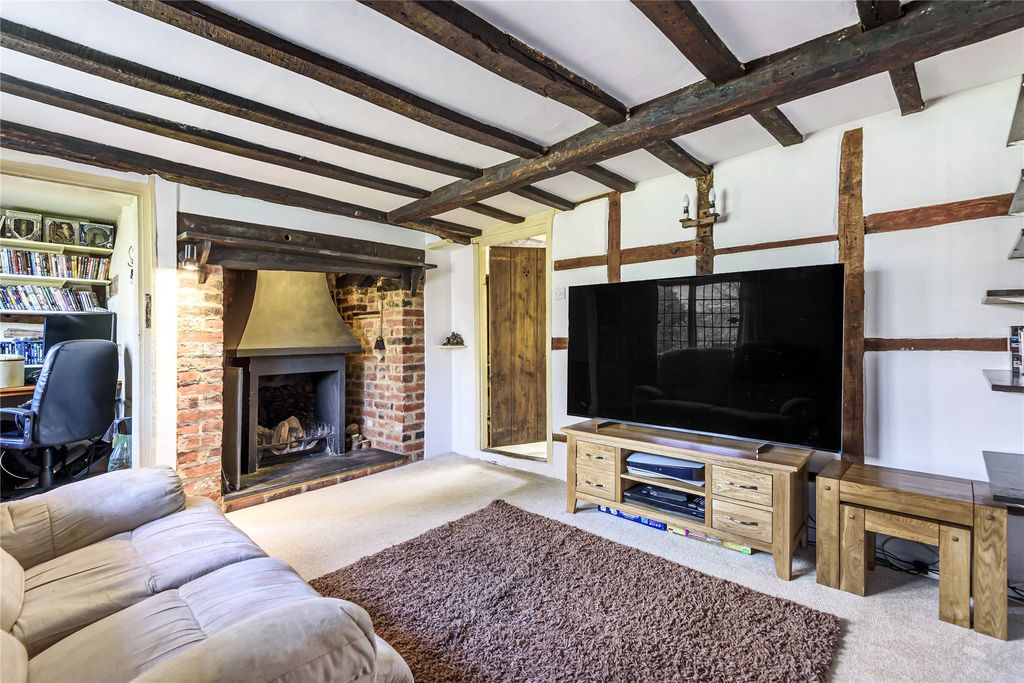 Property photo 2 of 19 Reception