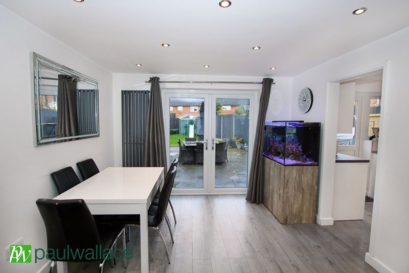 Property photo 3 of 12 Lounge/Dining Area