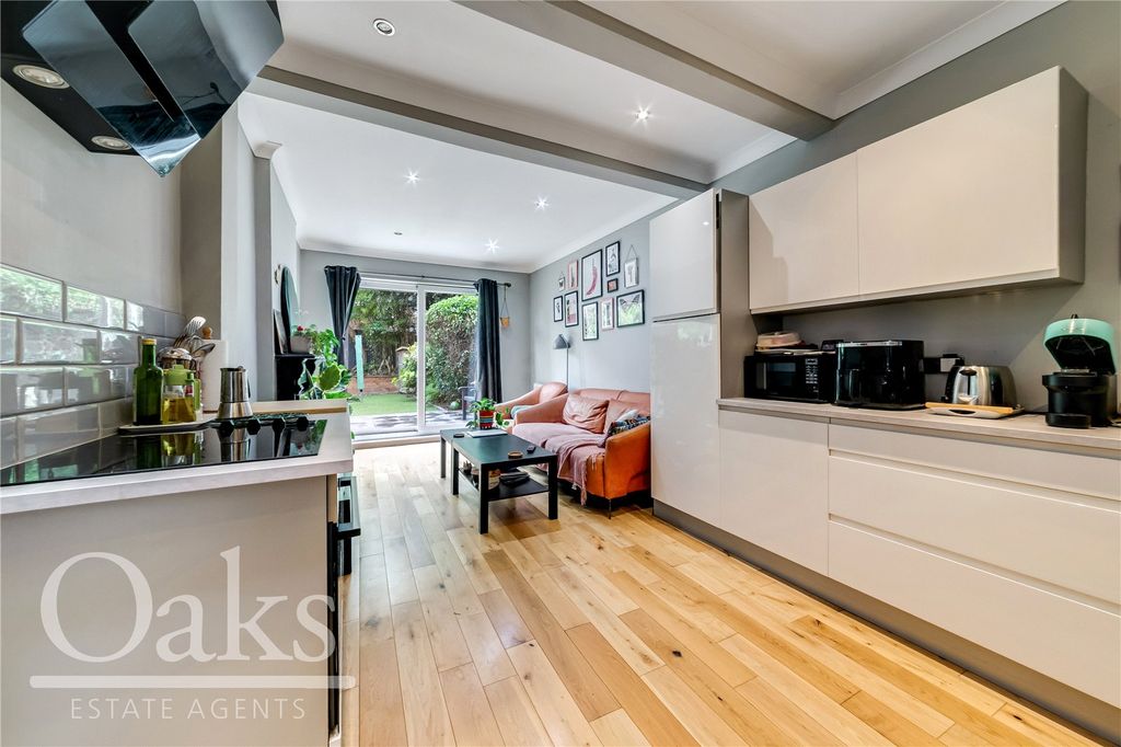 Property photo 3 of 12 Picture No. 02