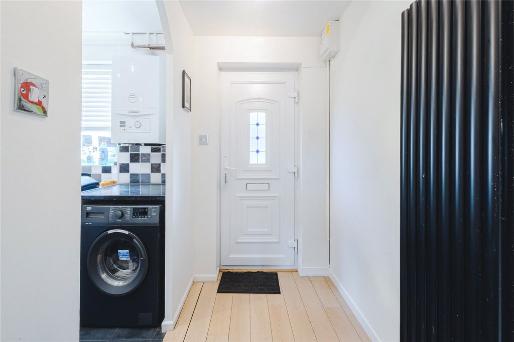 Property photo 2 of 14 Picture No. 03