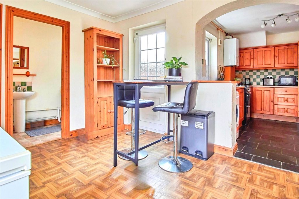 Property photo 3 of 12 Dining Kitchen