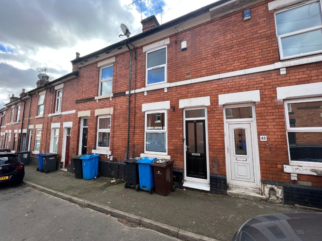 Property photo 1 of 10 1888761