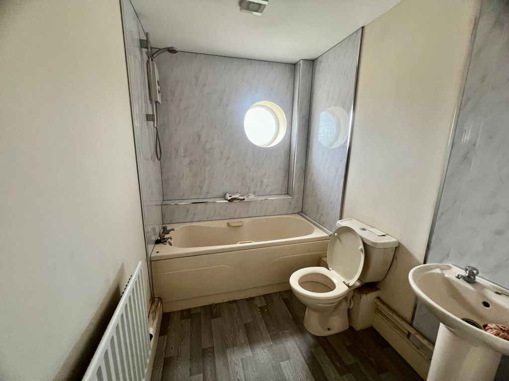 Property photo 3 of 3 Bathroom