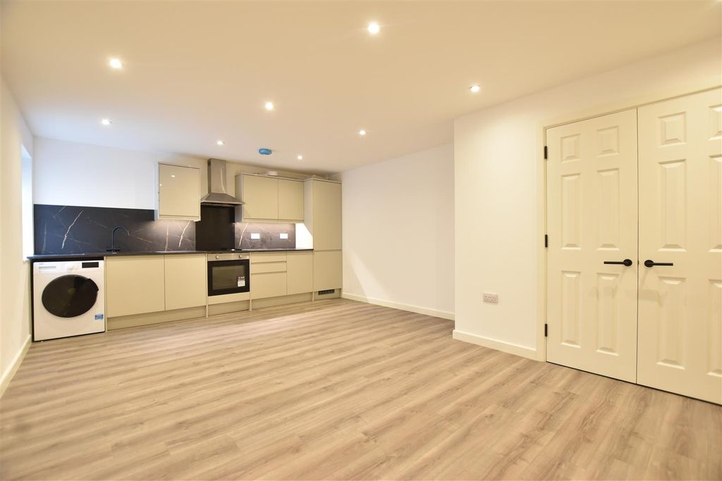 Property photo 2 of 8 Dsc_0945.Jpg