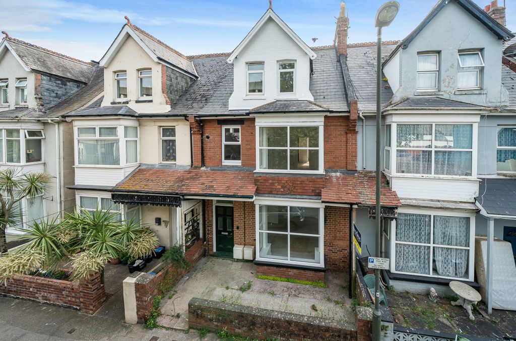 Property photo 2 of 15 998633 (1)E.Jpg