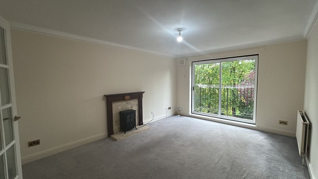 Property photo 2 of 13 Picture No. 27