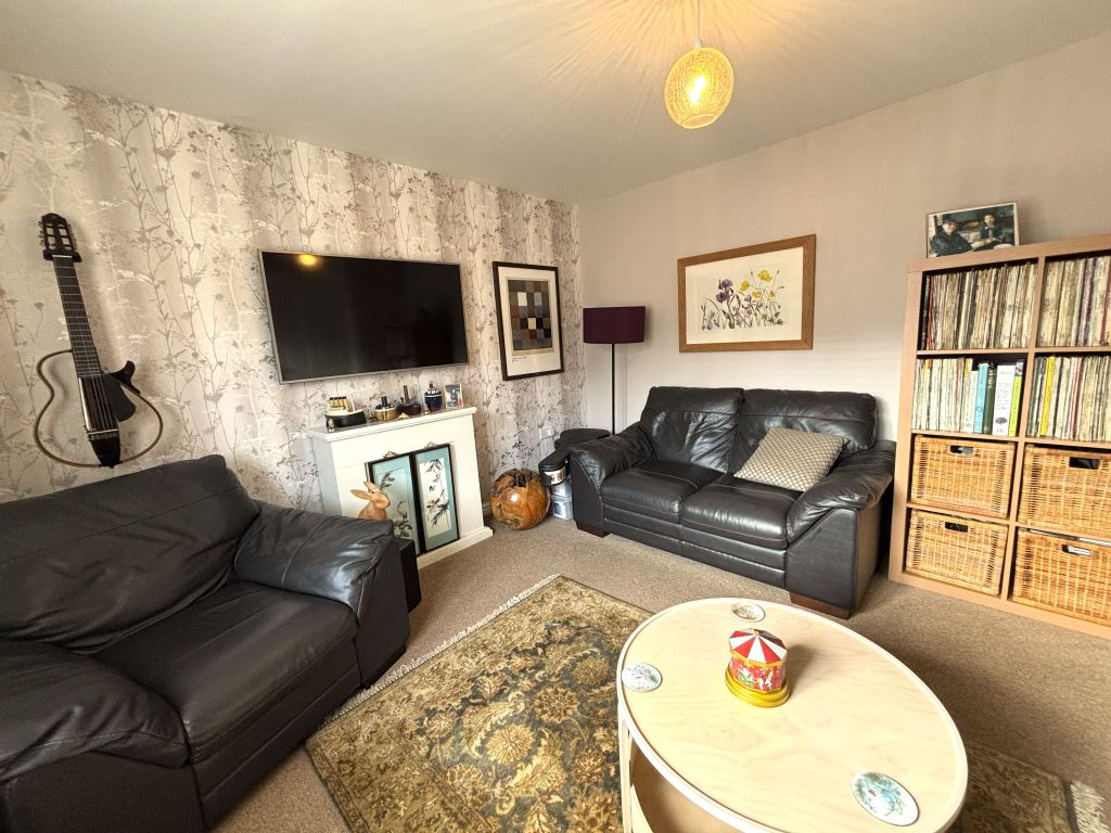 Property photo 3 of 18 Photograph 3