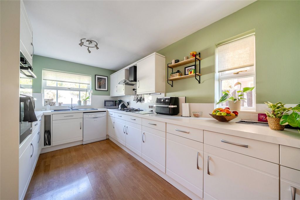 Property photo 3 of 24 Picture No. 21