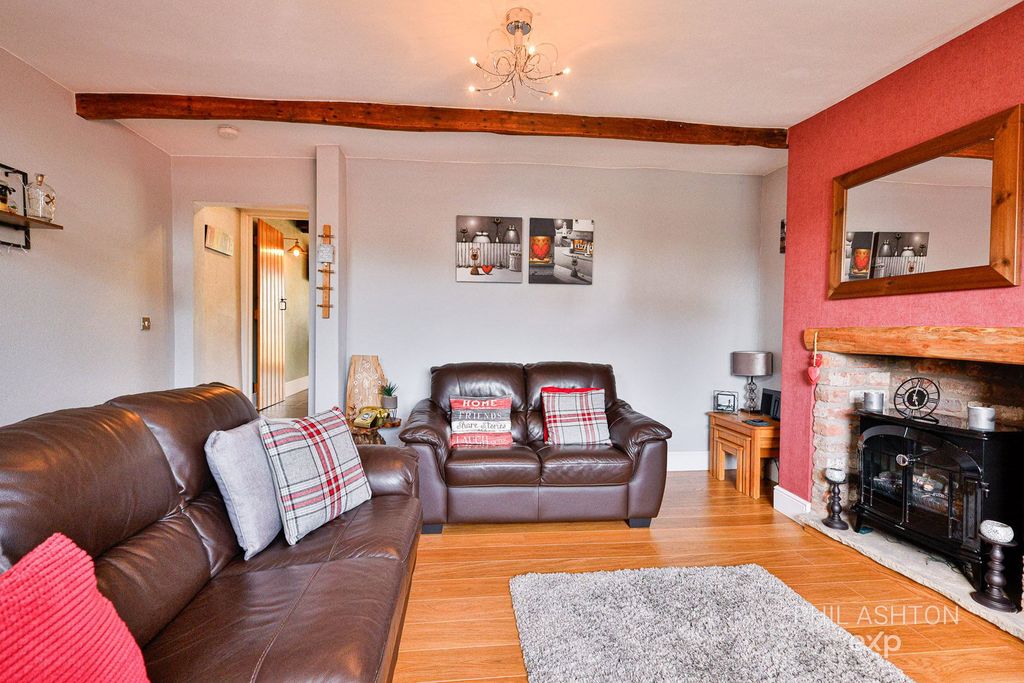 Property photo 3 of 25