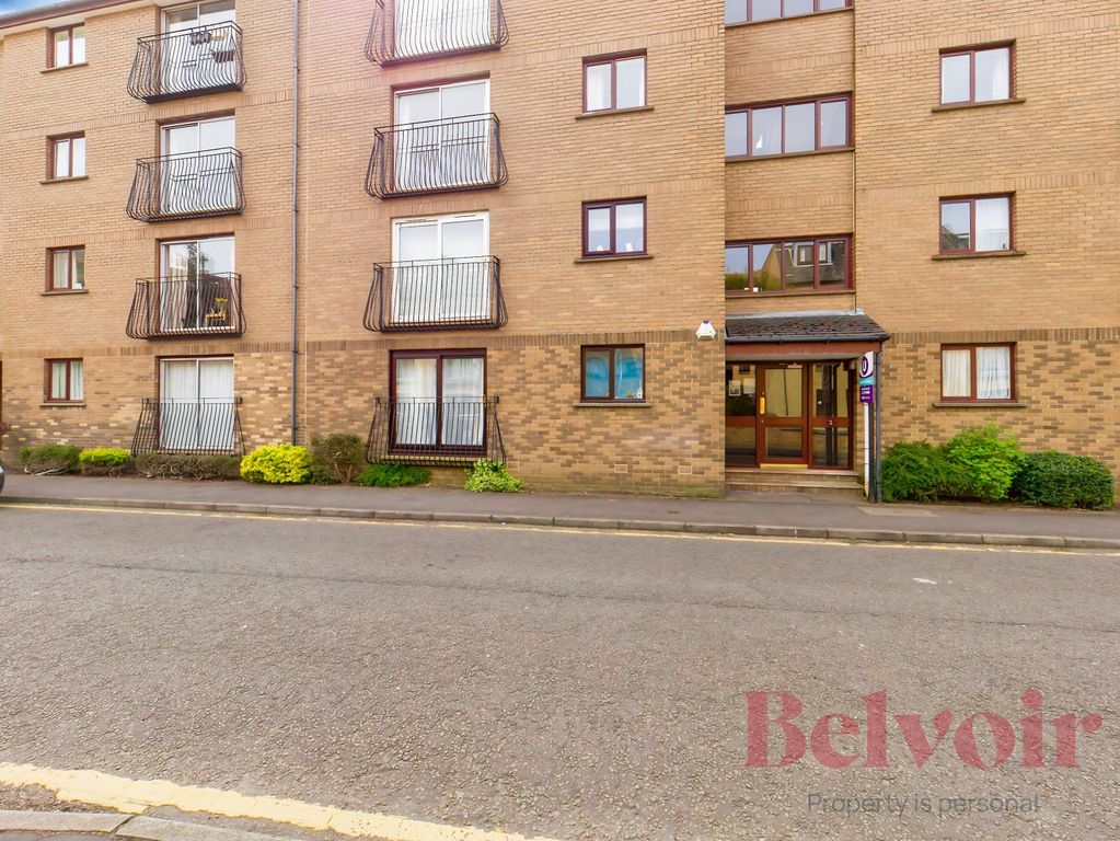 Property photo 1 of 8