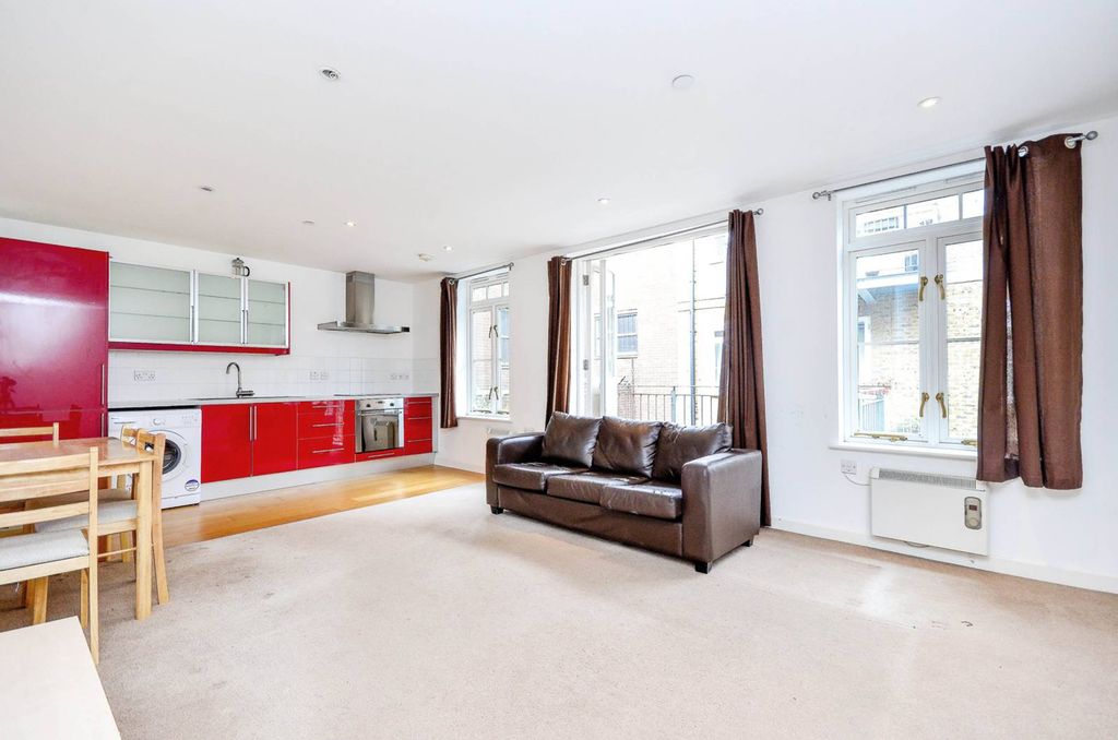 Property photo 1 of 8