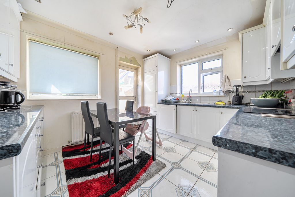 Property photo 3 of 25 1524775-16-6Ab158...
