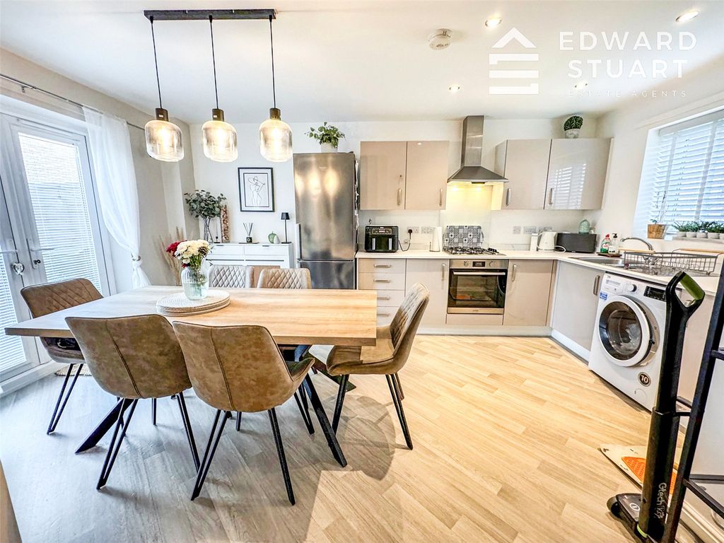 Property photo 2 of 17 Picture No. 05