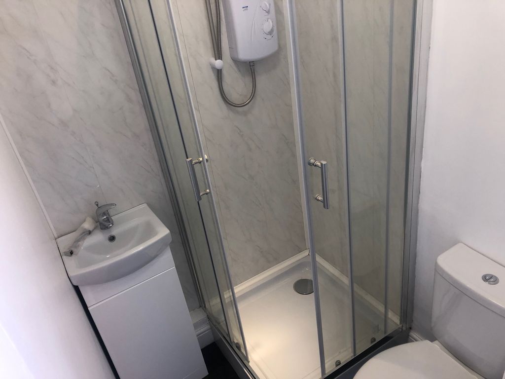 Property photo 3 of 3