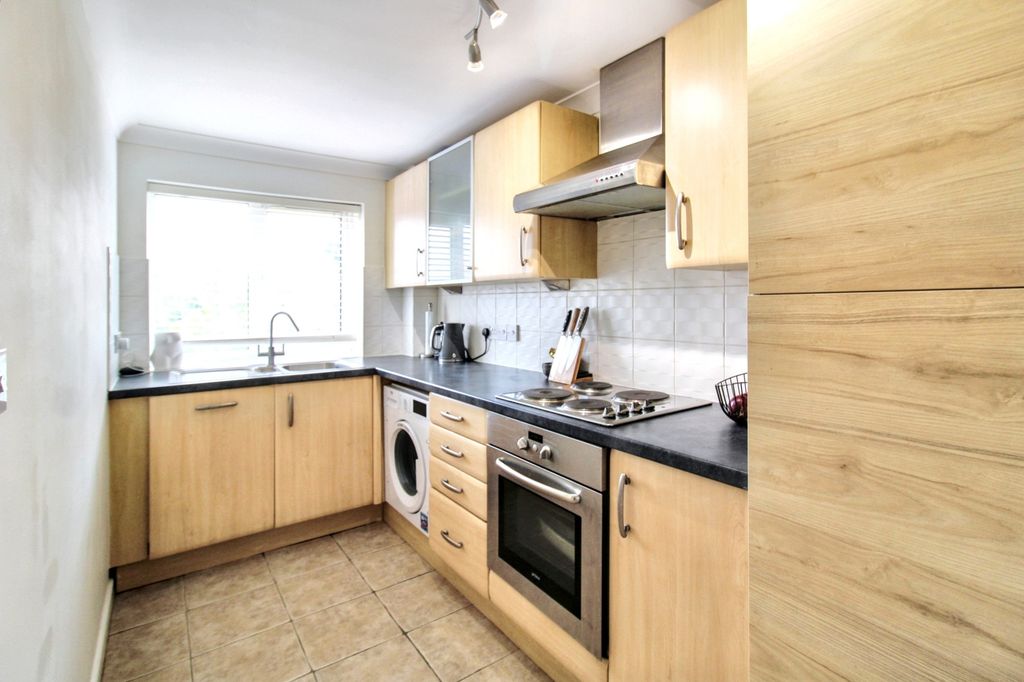 Property photo 3 of 8