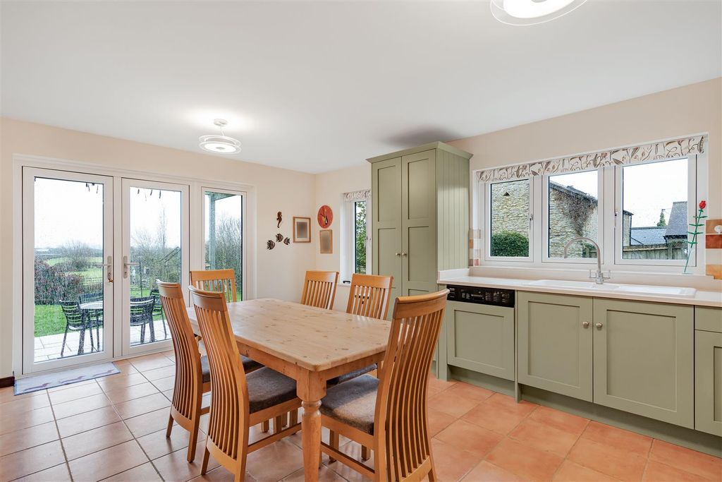 Property photo 2 of 22 13_70002.Jpg