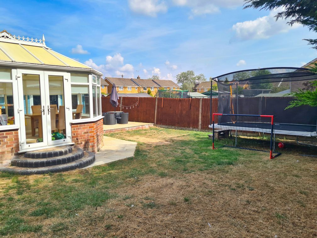 Property photo 2 of 33