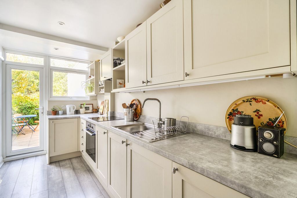 Property photo 2 of 16 1-6Ab796138589c-1...