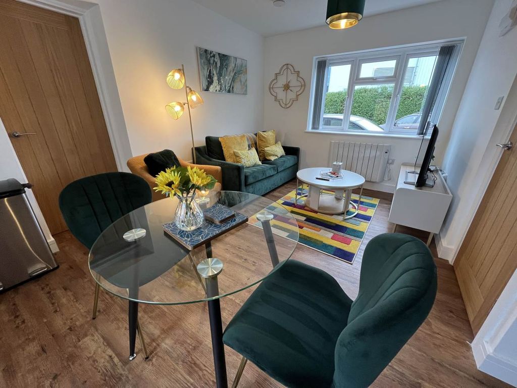 Property photo 1 of 11 Lounge Dining Area