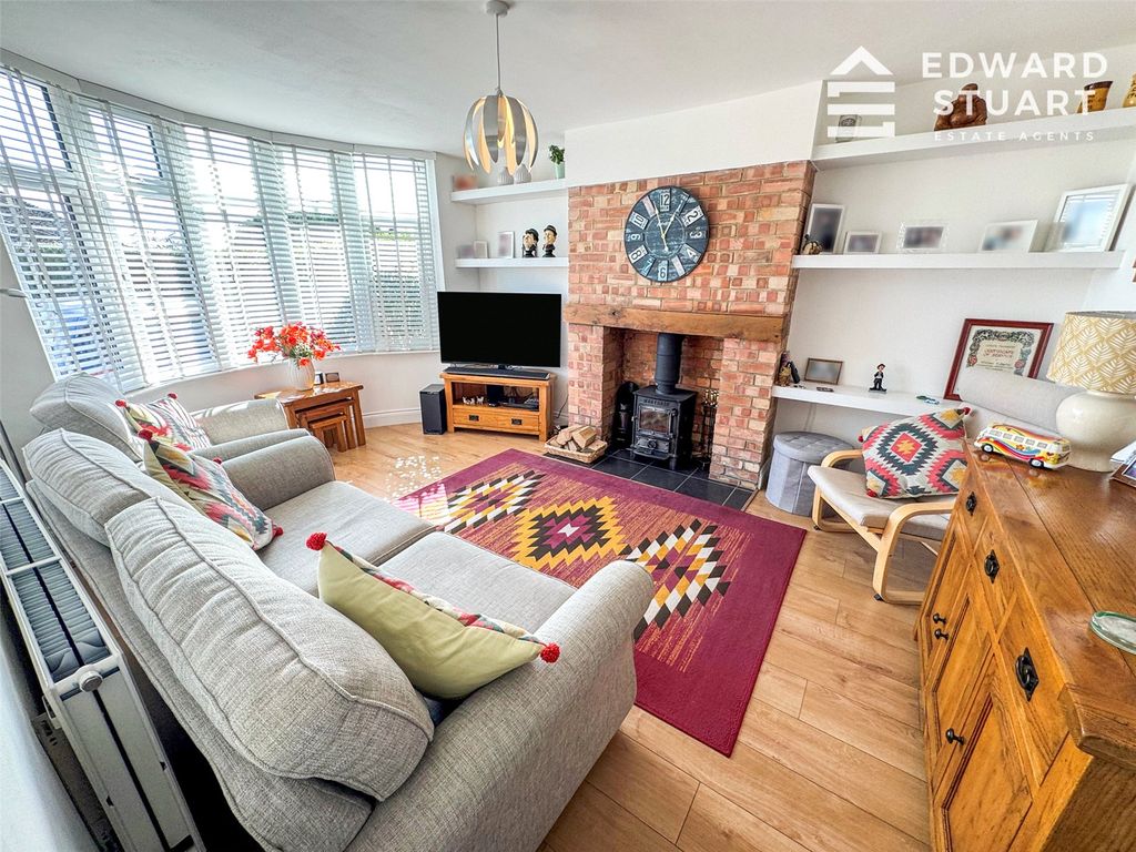 Property photo 2 of 17 Picture No. 01