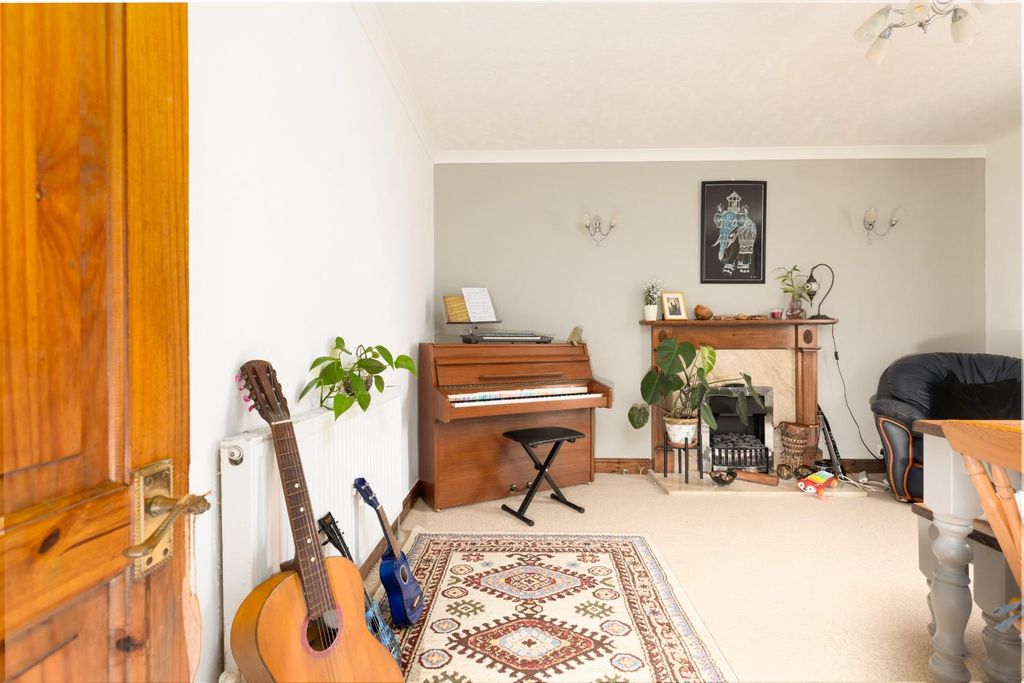 Property photo 1 of 26 29 Morley Avenue-23.Jpg