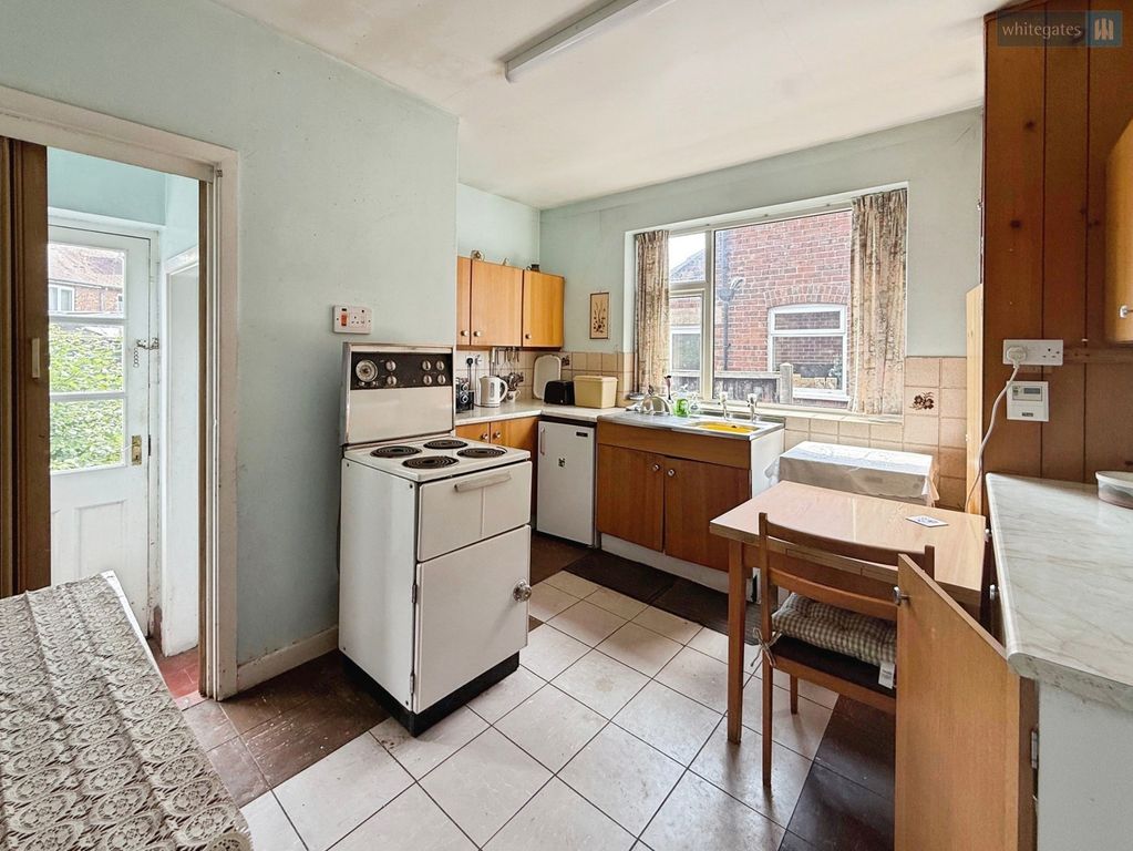 Property photo 3 of 8 Pbox-Img.Jpg