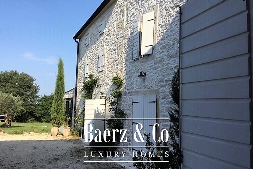 Property photo 3 of 25