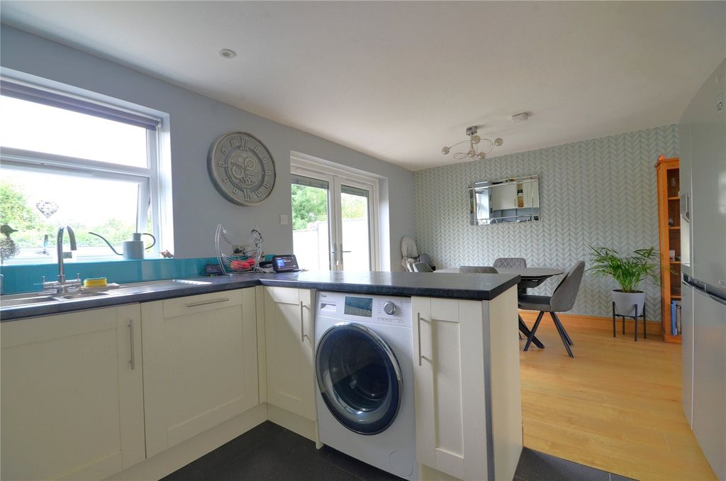 Property photo 3 of 15 Kitchen/Diner