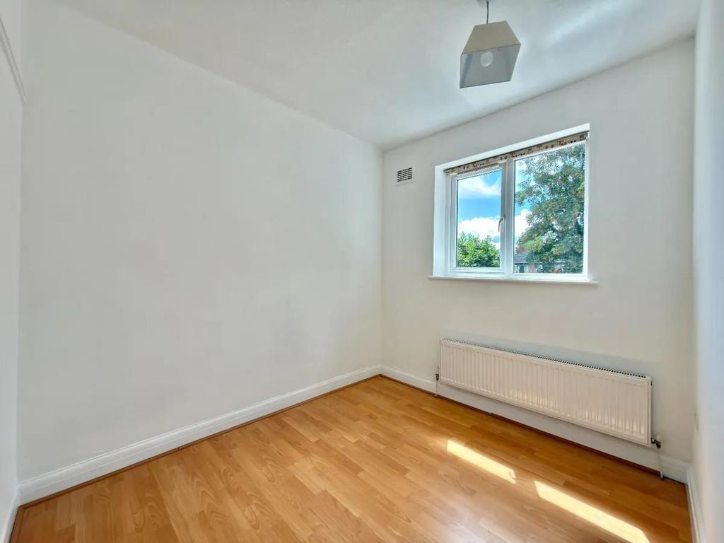 Property photo 3 of 10 374995Daf331166Bd2Ffb92Fe26B44A244Ea0Fc0.Png