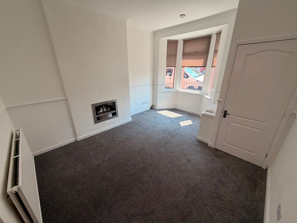 Property photo 2 of 12 Photograph