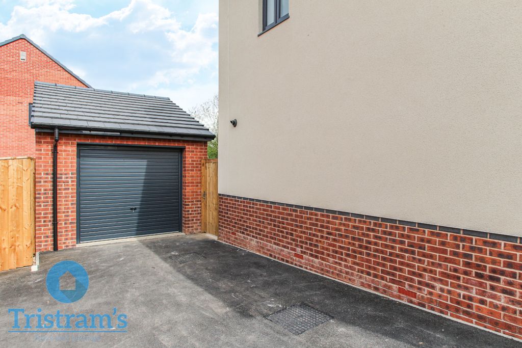 Property photo 2 of 28 Untitled Design (50)