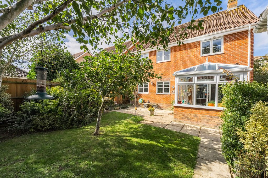 Property photo 2 of 22