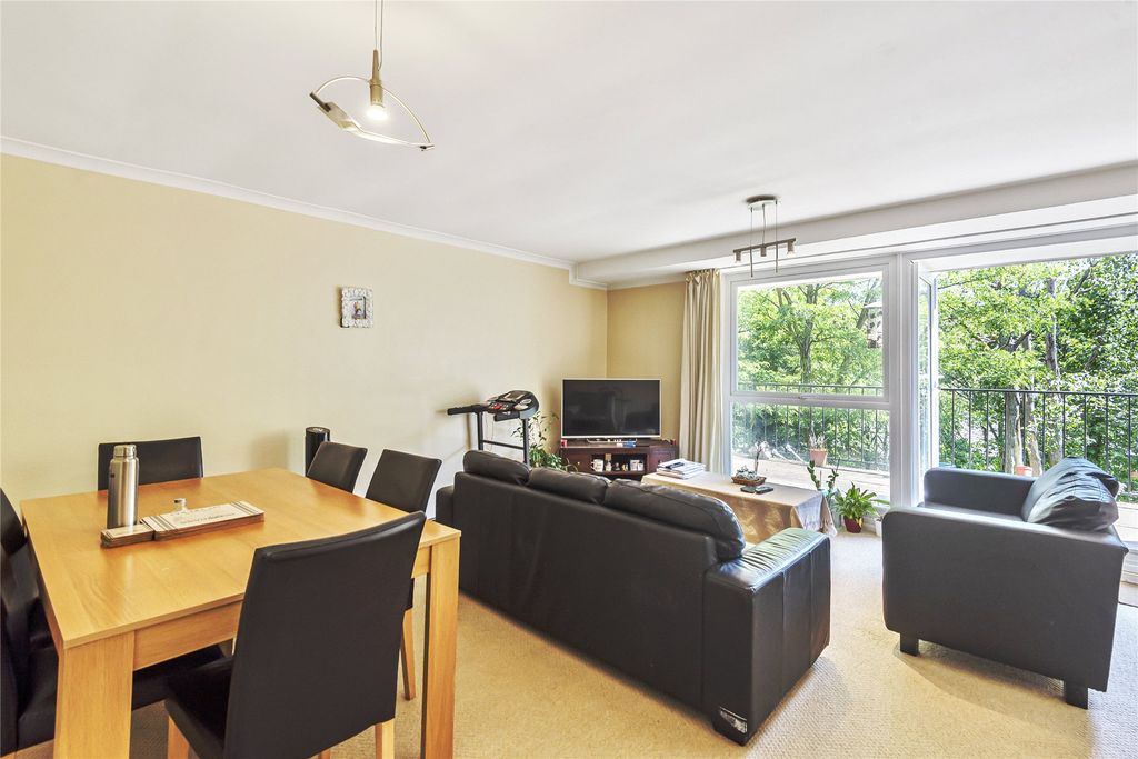 Property photo 2 of 6 Living/Dining Room