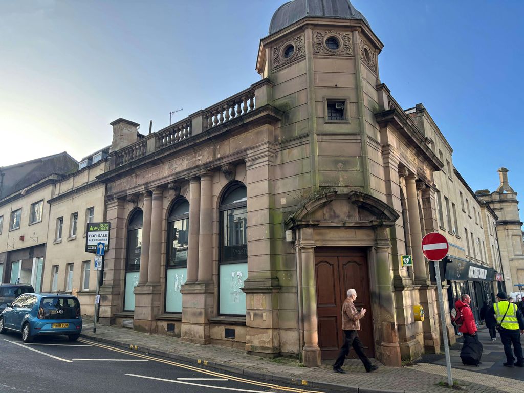 Property photo 1 of 2 Ext.Jpg