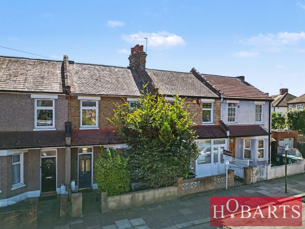 Property photo 1 of 27 3 Bedroom Terraced For Sale In Need Of Modernisation