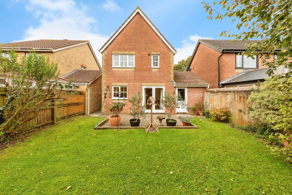 Property photo 3 of 18 Photo