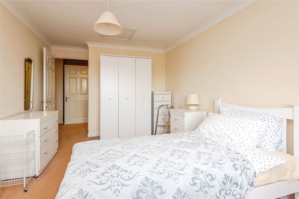 Property photo 3 of 11 Bedroom One