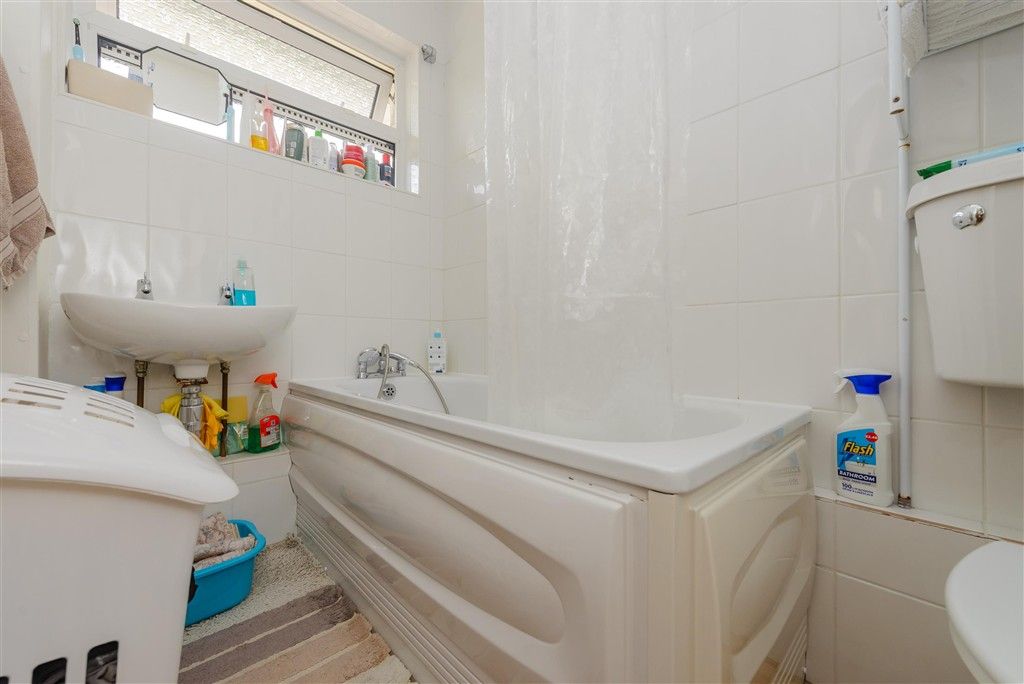 Property photo 3 of 8 Bathroom