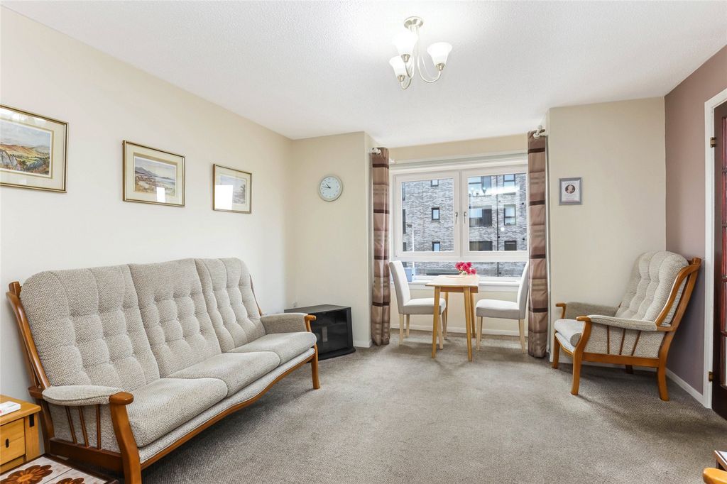 Property photo 3 of 13 Picture No. 05