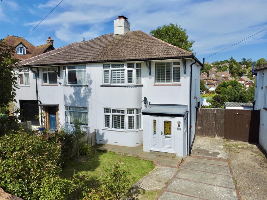 Property photo 1 of 37